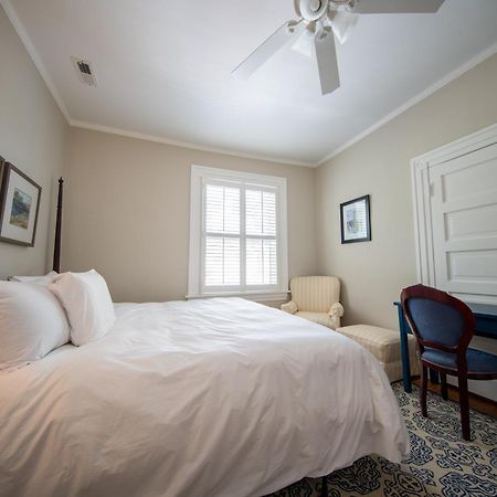 The Edenton Collection-Captain'S Quarters Inn الغرفة الصورة