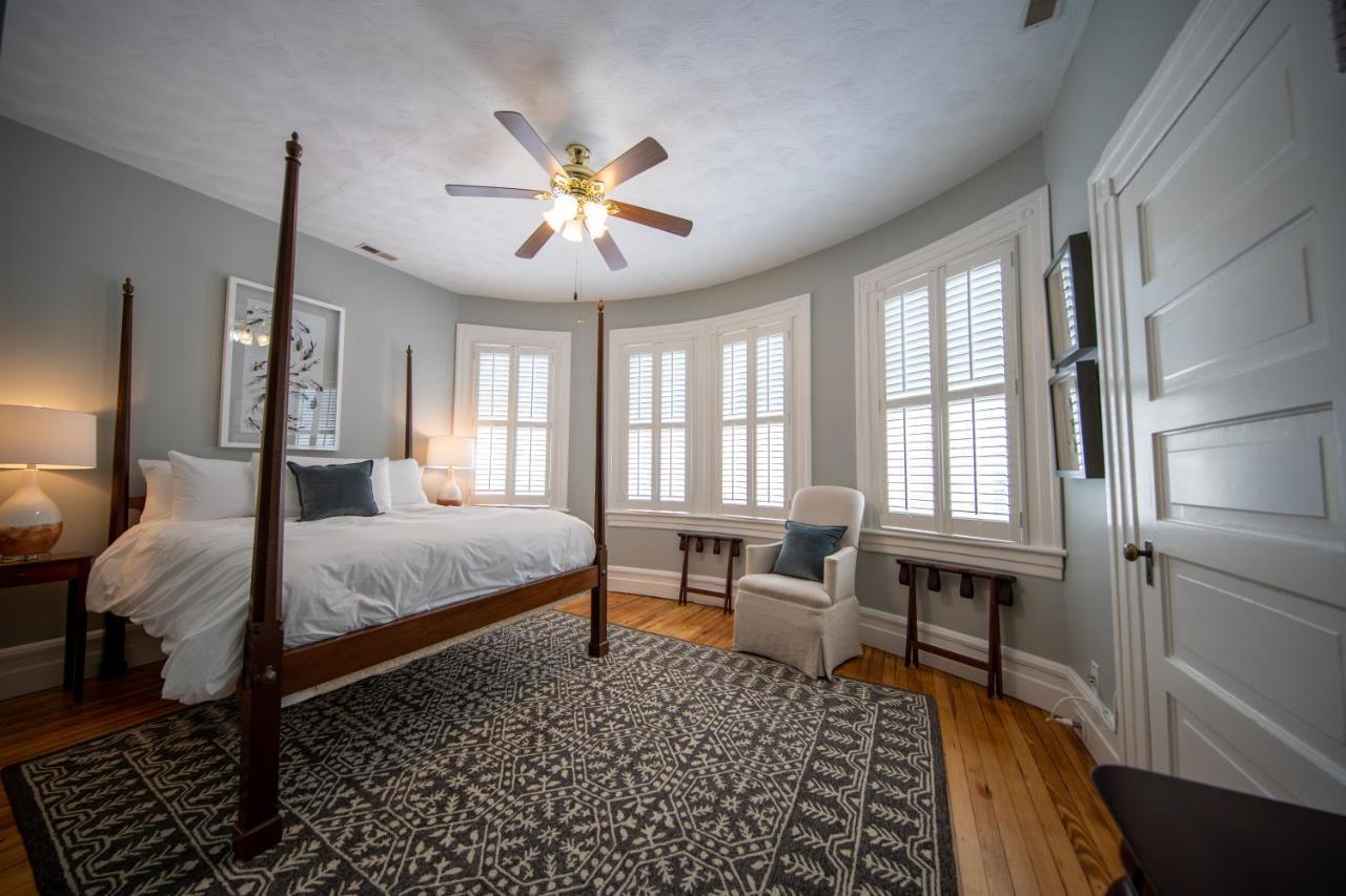 The Edenton Collection-Captain'S Quarters Inn الغرفة الصورة