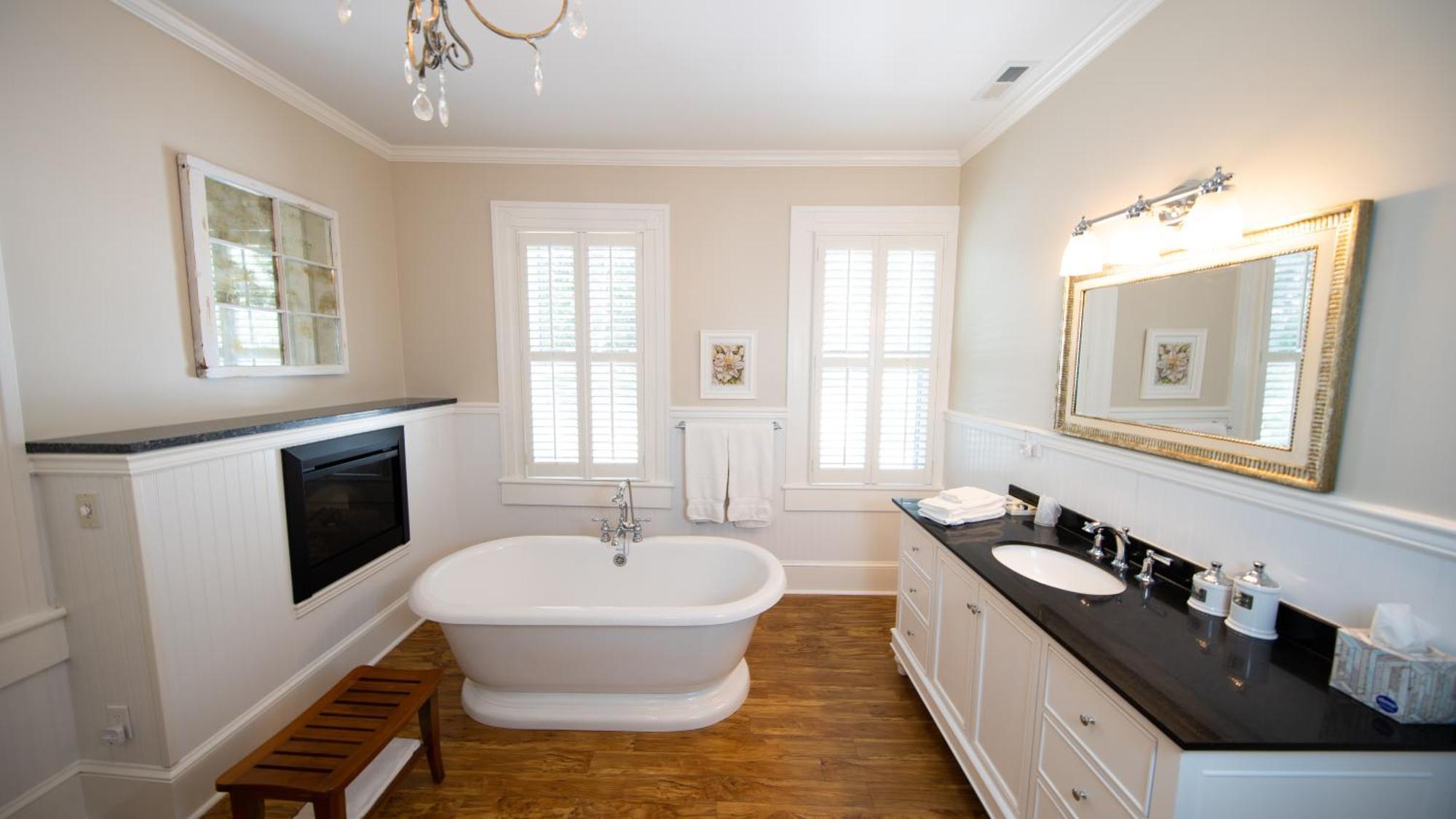 The Edenton Collection-Captain'S Quarters Inn الغرفة الصورة